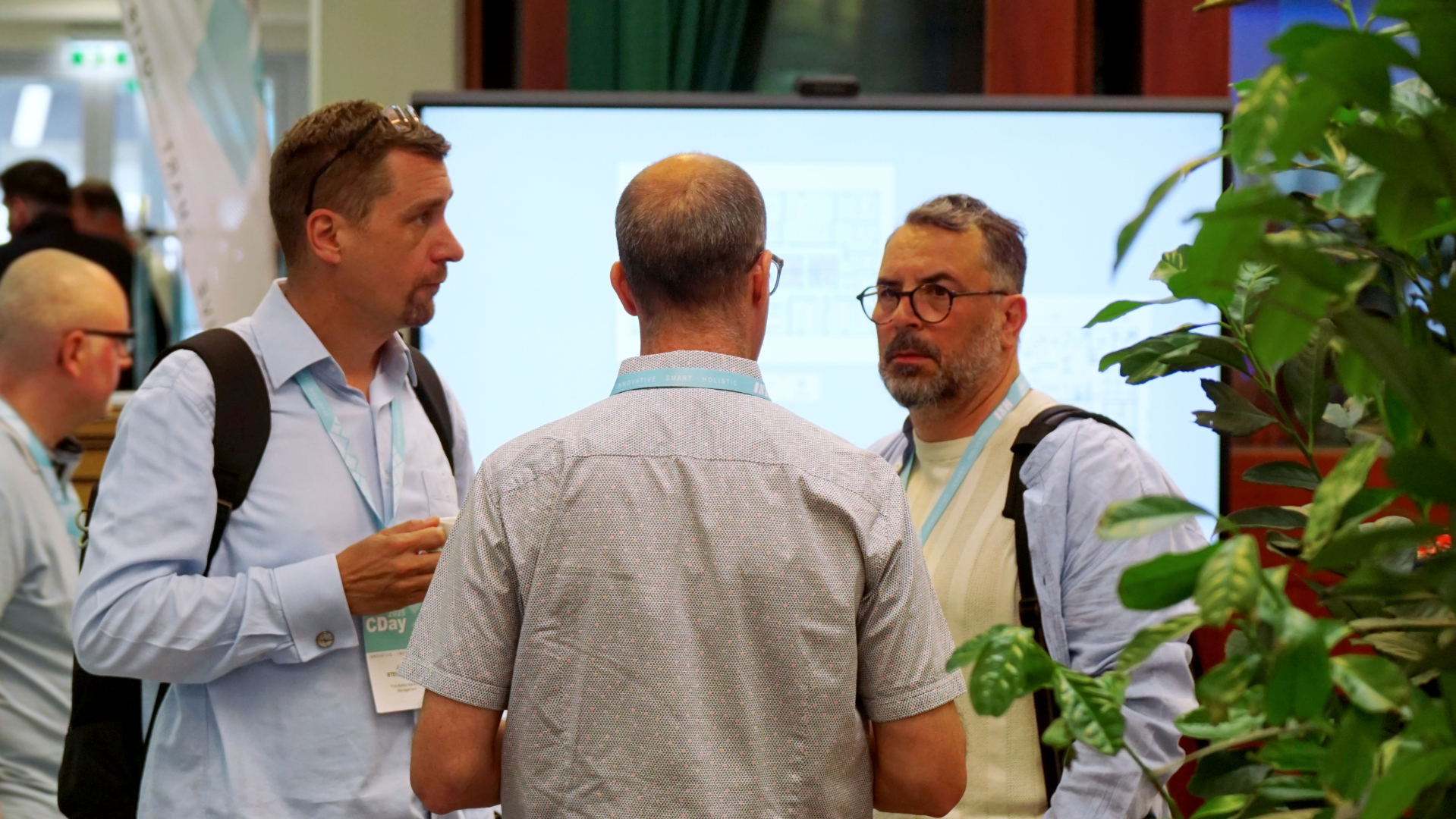 NEU_4 Menschen beim CDay
